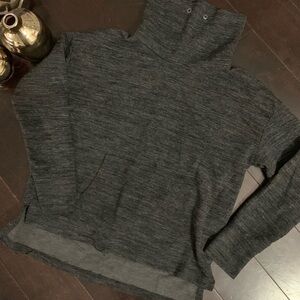 American Eagle Gray Long-sleeve Tunic Top